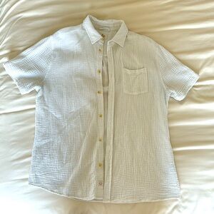 Marine Layer men’s crinkle cream white vacation beach shirt - size L